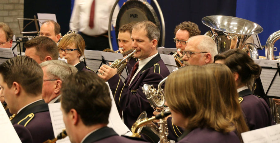 FANFARE ST. CORNELIUS SCHIN OP GEUL | 100% FANFARE 100% SJIN M.M.V. JAN VAYNE, PIANO